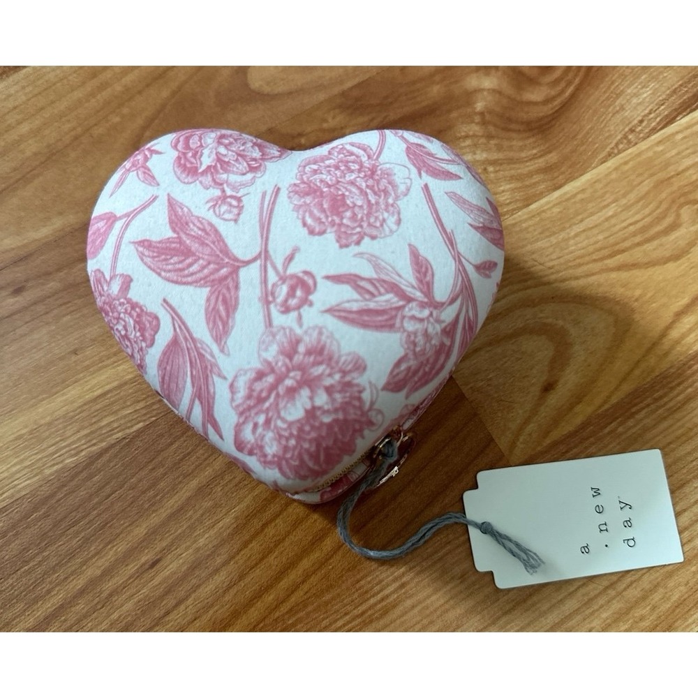 A New Day Pink Floral Hearts Shape  Jewelry case